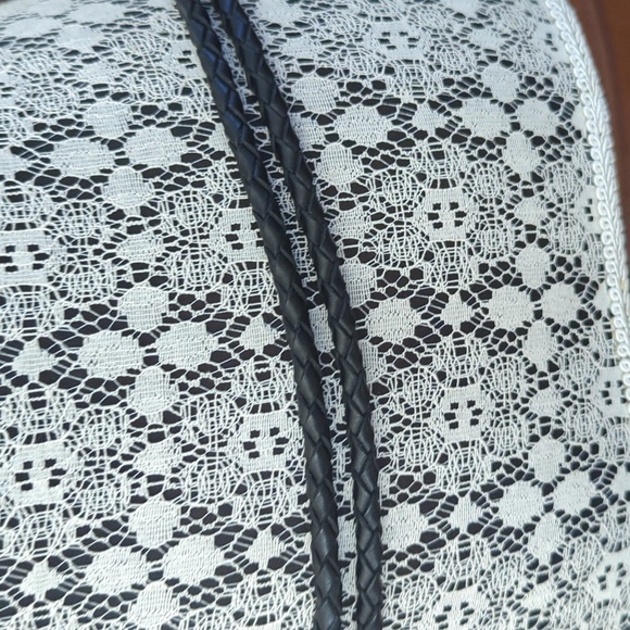 Brave Leather Belt - Picture 9 of 11